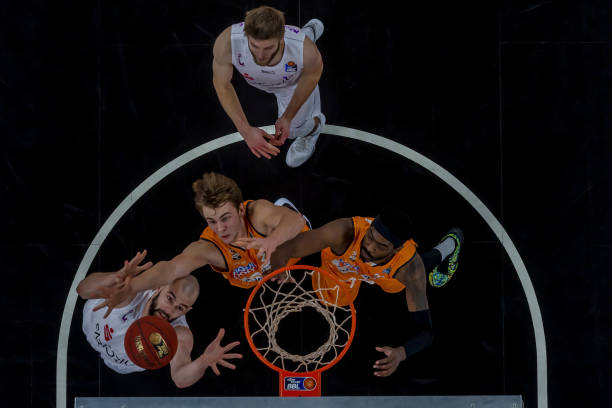 进攻端的潜 进攻端的潜